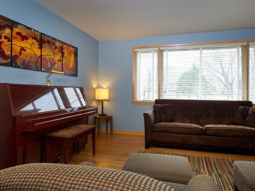 Photo - 1112 S MAPLE AVE House