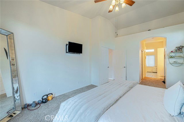 Building Photo - 41002 Flagstone St