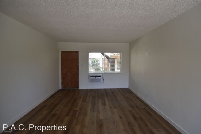 Building Photo - 1 br, 1 bath Apartment - 6245 Cahuenga Blv...