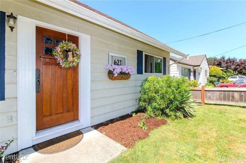 Primary Photo - 5 br, 2 bath House - 621 Van De Vanter Ave