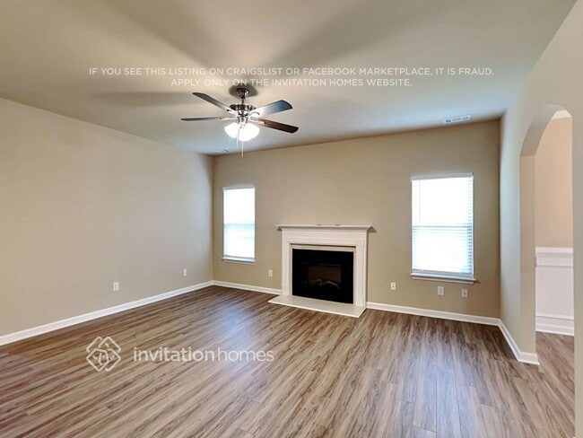Building Photo - 833 Whitfield Oak Way NE