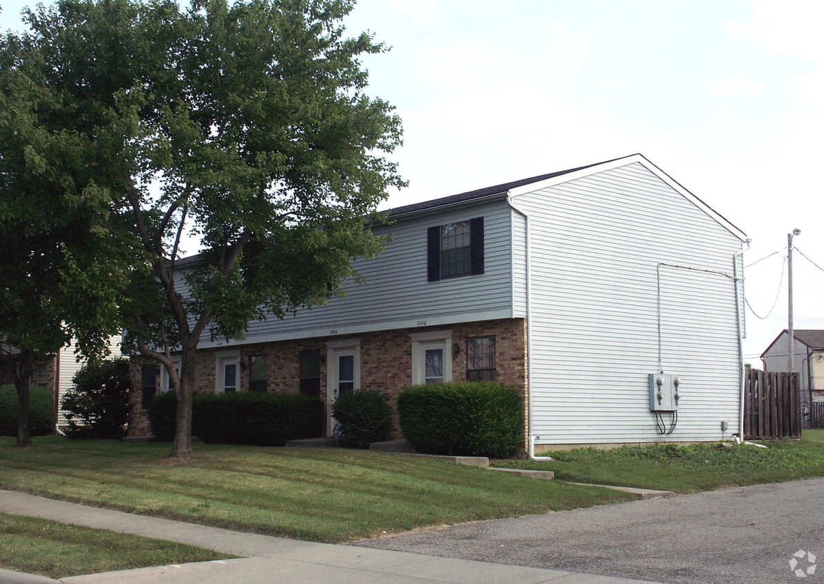 Building Photo - 2388-2436 Laurelwood Dr
