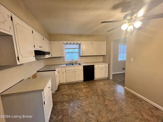 Building Photo - 5508 Fruitwood Dr