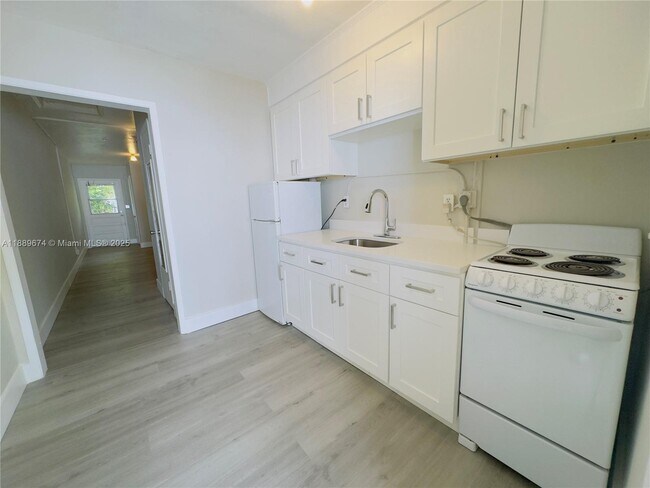 Foto del edificio - 4317 NE 21st Ave