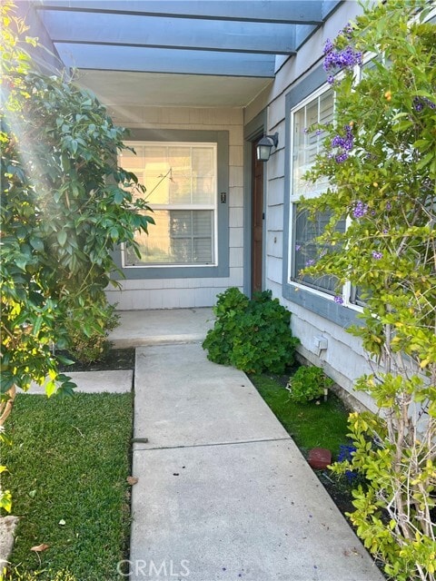 Building Photo - 30 Racing Wind