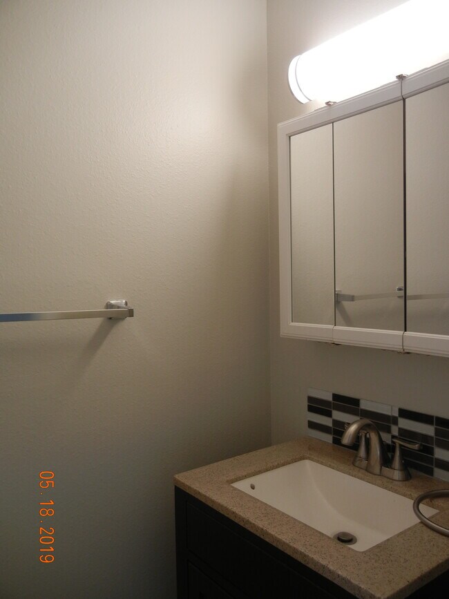 Building Photo - 1438 Hover St