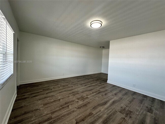 Building Photo - 2300 Madison St