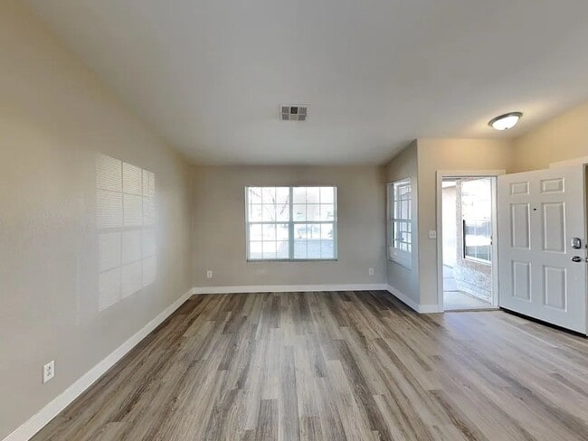 Foto del edificio - 2020 Gault Ct