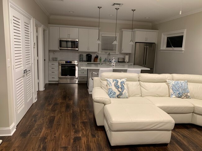 Photo - 470 SE St Lucie Blvd House