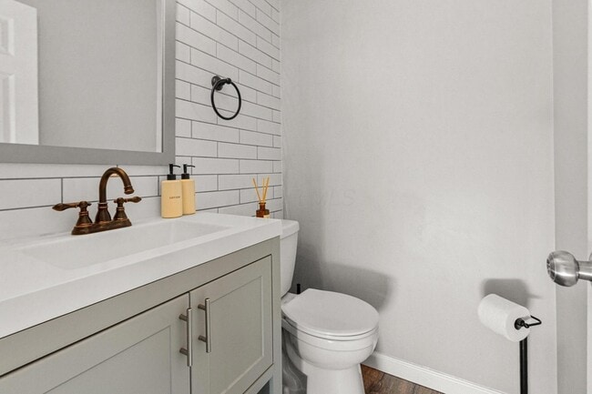 Foto del edificio - 6140 Ashtead Dr