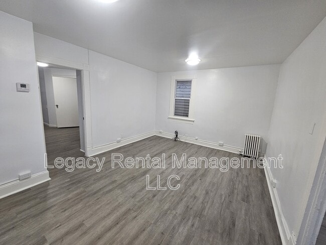 Building Photo - 1509 Prospect Ave