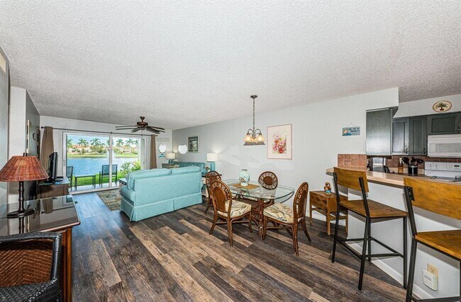 Foto del edificio - 6100 Bahia Del Mar Cir N