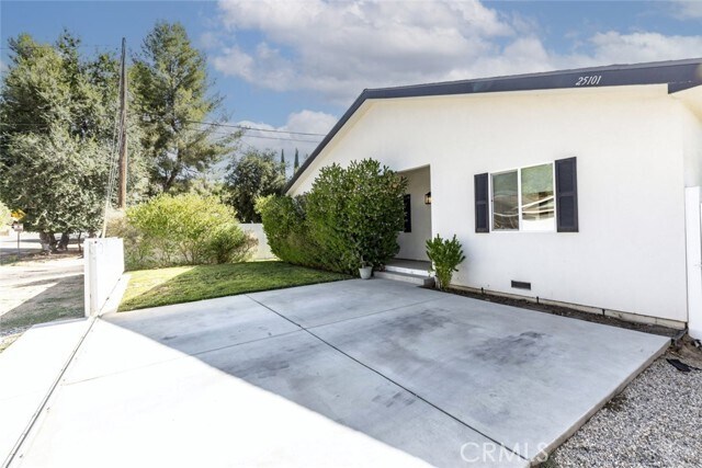 Building Photo - 25101 Vermont Dr