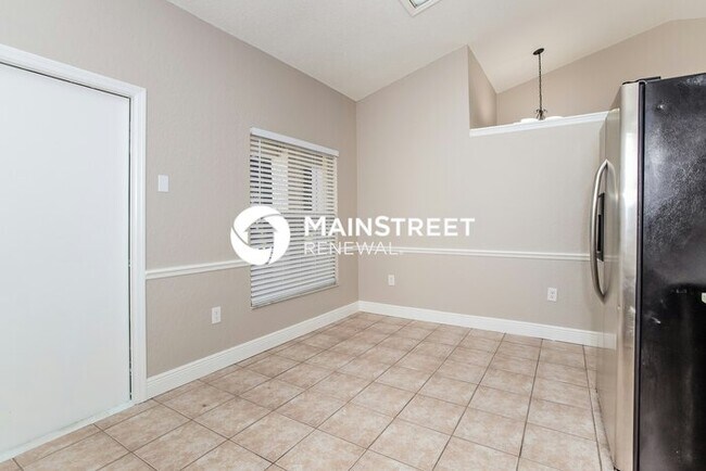 Foto del edificio - 3 Bedroom Pet-Friendly Home in St. Cloud, FL with Main Street Renewal