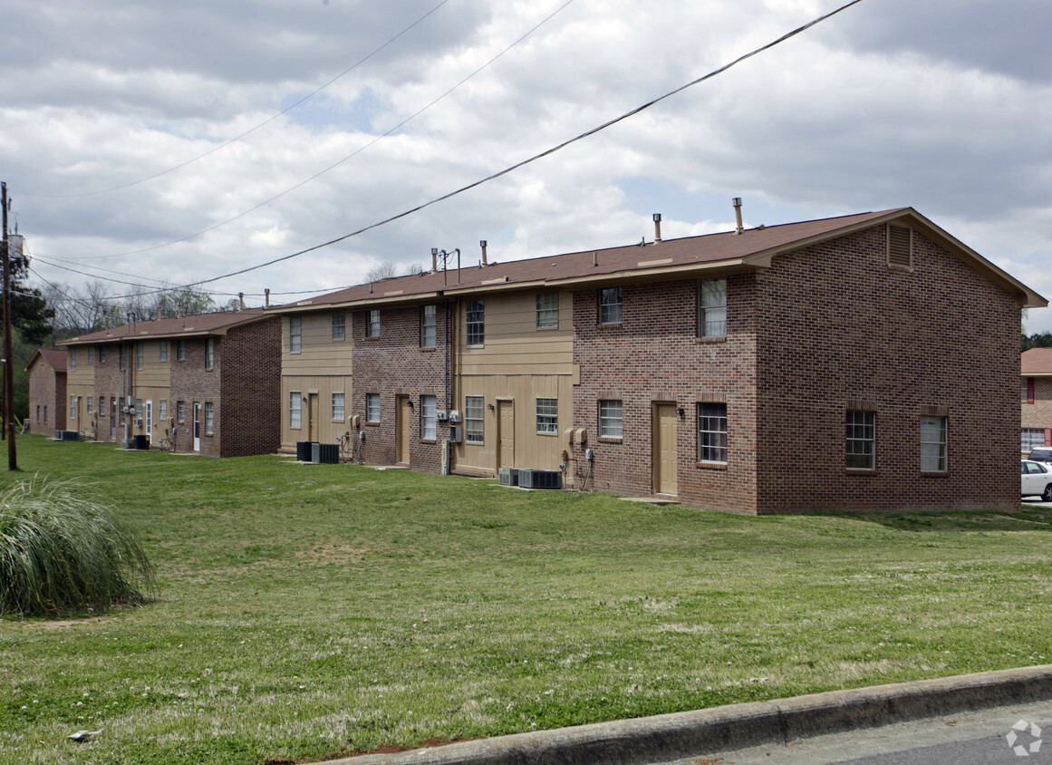 Foto del edificio - Talladega Downs Apartments