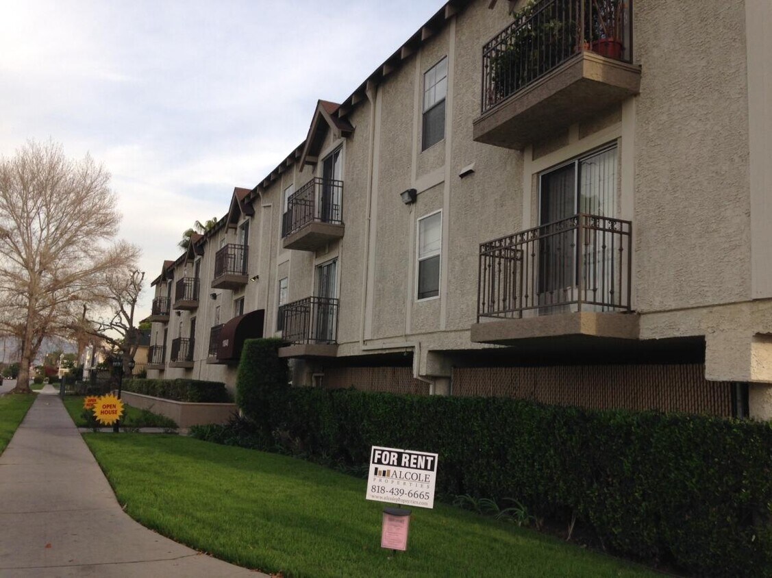 10848 Victory Blvd, Los Angeles, CA 91606 Apartments Los Angeles, CA