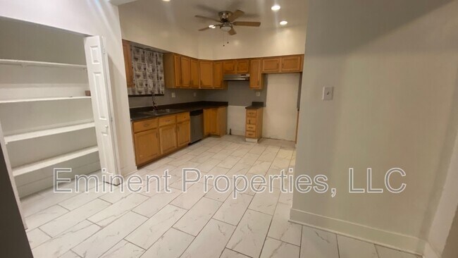 Foto del edificio - 7324 S Oglesby Ave