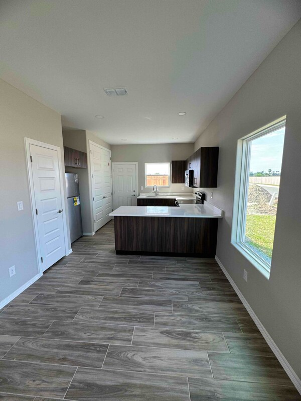 Building Photo - 4217 La Vista Ave