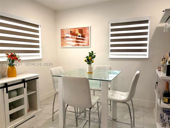 Foto del edificio - 6515 SW 20th St