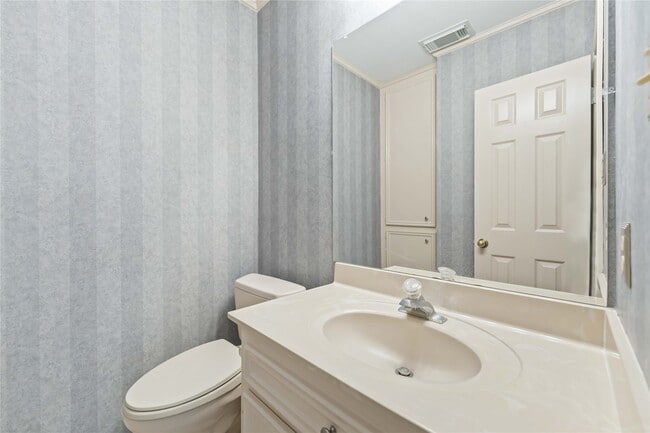 Building Photo - 86 Heathrow Ln