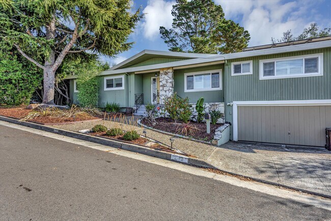 Foto del edificio - 269 Sequoyah View Dr