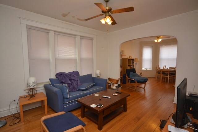 Primary Photo - 5353 N Glenwood Ave