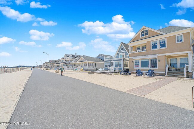 Foto del edificio - 257 Beach Front