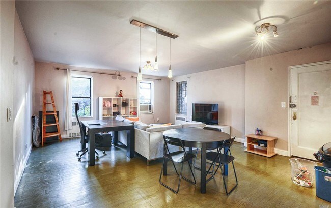 Building Photo - 3750 87th St