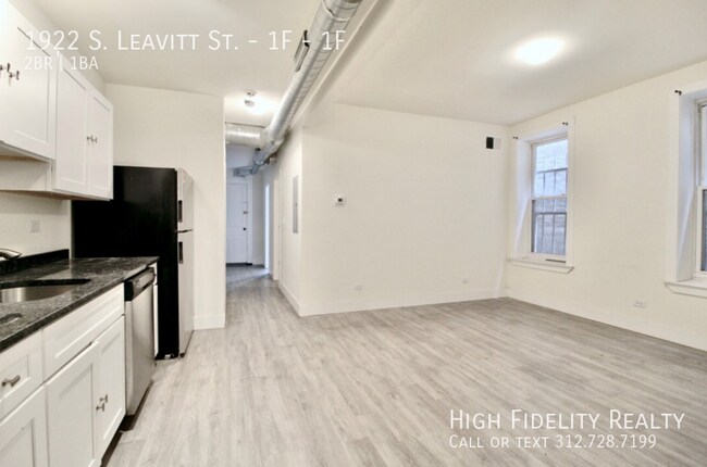 Foto del edificio - 1922 S Leavitt St