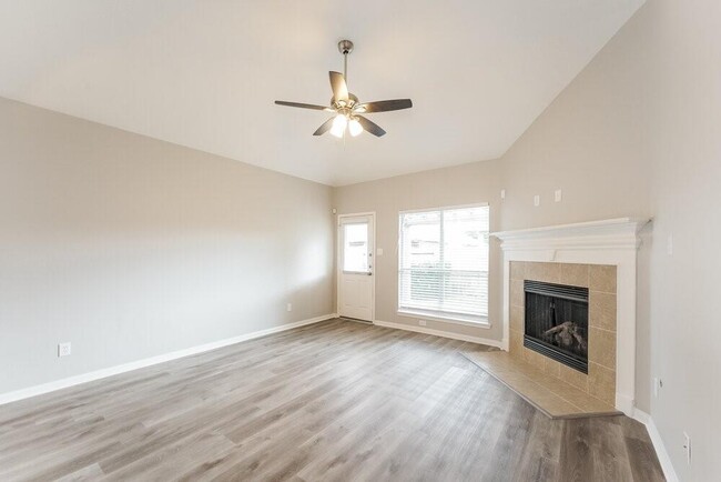 Building Photo - 25139 Hazel Ranch Dr