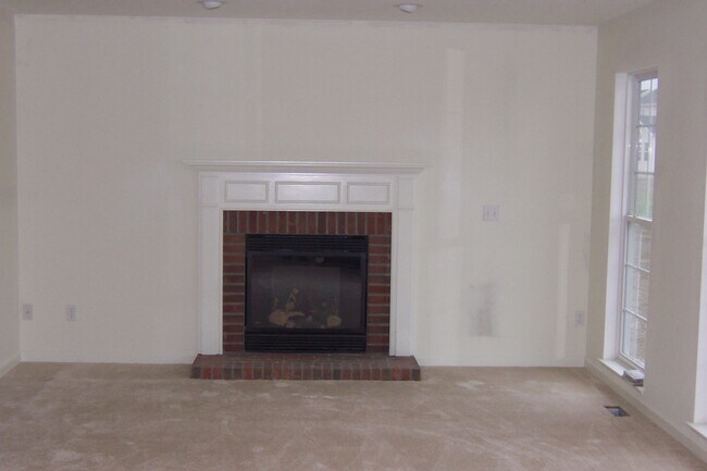 Building Photo - 118 Boulder Dr