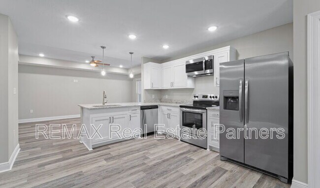 Building Photo - 22 Bellamy Ln