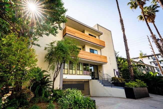 311 South Doheny Drive
