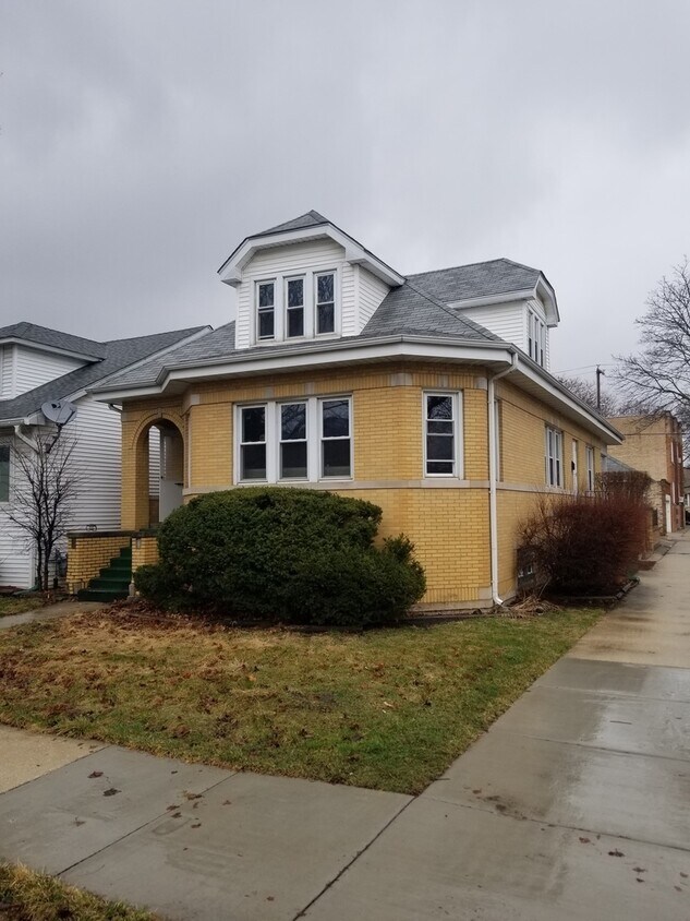 Primary Photo - 5701 N Meade Ave