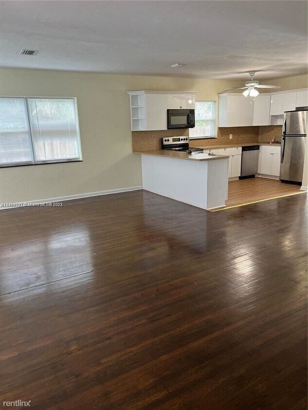 Primary Photo - 3 br, 3 bath House - 1683 NE 171st St # 0