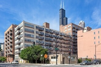 Building Photo - 500 S Clinton St