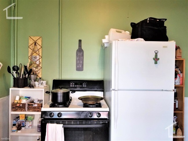 Foto del edificio - 3 br, 1 bath  - 11 Bothwell Rd # 1Q