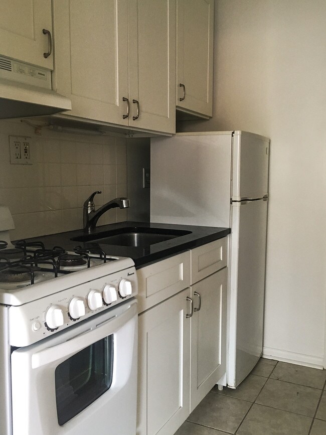 Foto del edificio - 200 E 75th St