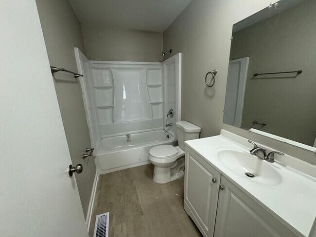 Foto del edificio - Freshly renovated 3bed/1bath!!