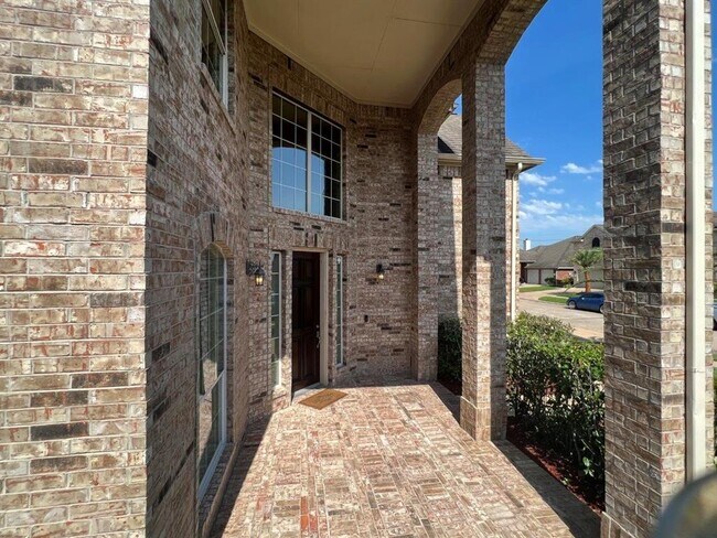 Building Photo - 57 Terra Bella Dr