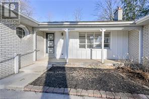 Building Photo - 112 Academy St