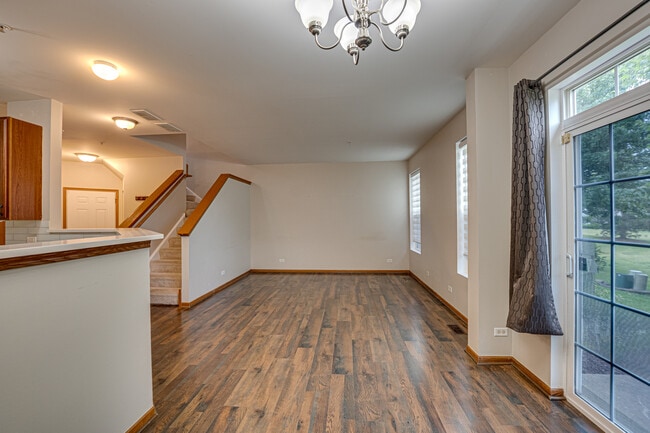 Building Photo - 3904 Preston Dr