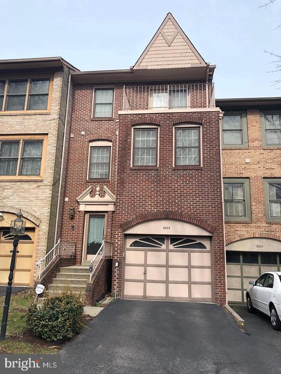 Foto principal - 8862 Woodland Dr