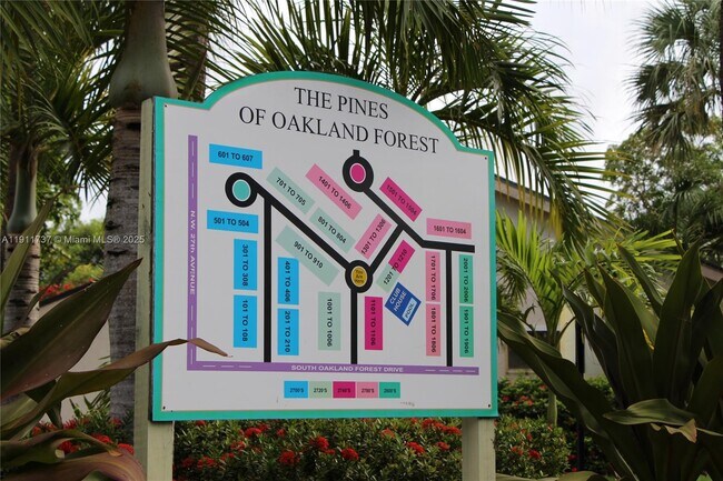 Foto del edificio - 2720 S Oakland Forest Dr