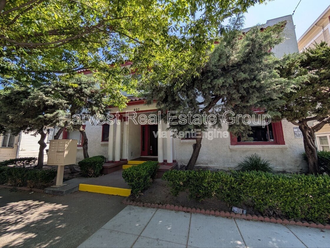 Foto principal - 460 S Sixth St