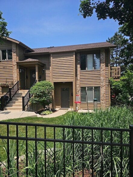 Primary Photo - 427 S 3rd St