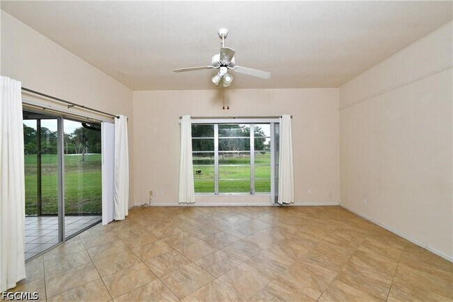 Building Photo - 9 Park Ln Cir