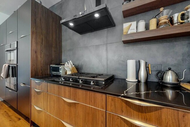 Foto del edificio - 419 Avenue H