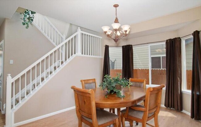 Foto del edificio - 5905 Scenic Ave