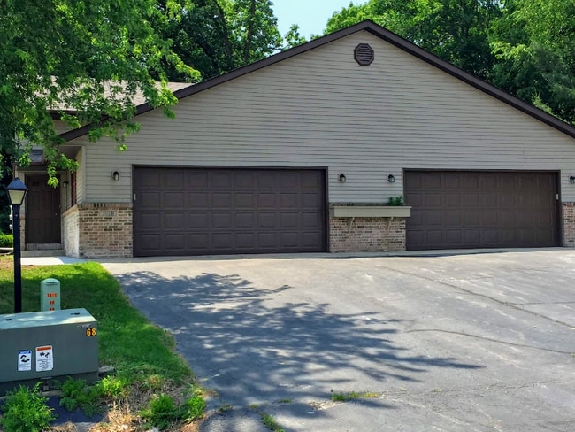Foto del edificio - 701 Mink Ranch Rd